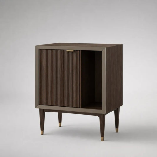 Comodino alto rettangolare in MDF impiallacciato noce marrone scuro con 2 ante scorrevoli e vano aperto, 70 x 40 x 80 cm